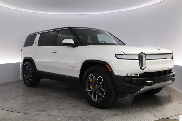 2024 Rivian R1S