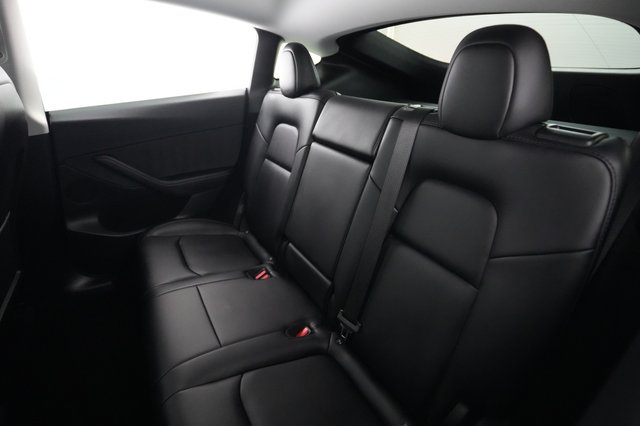 2024 Tesla Model Y — photo 19 of 21