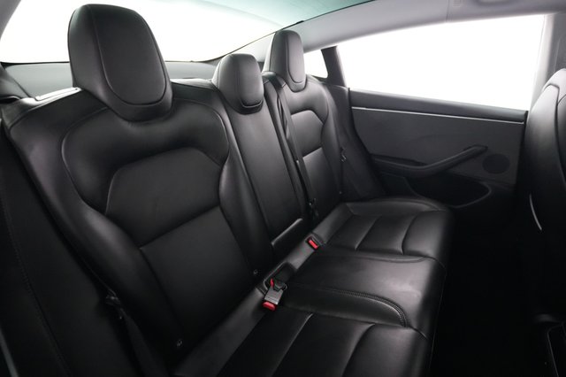 2025 Tesla Model 3 — photo 4 of 28