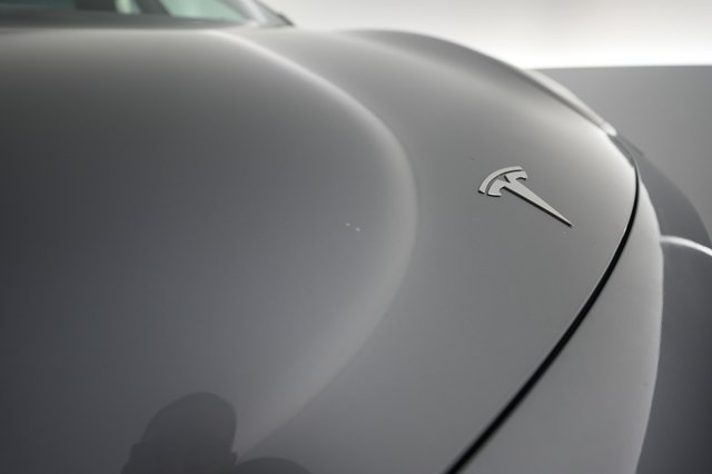 2025 Tesla Model 3 — photo 27 of 28