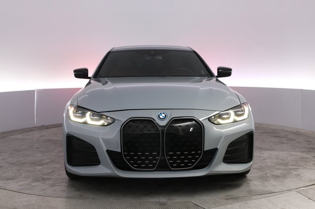 2023 BMW i4 — photo 9 of 22