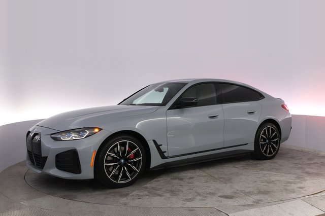 2023 BMW i4 — photo 14 of 22
