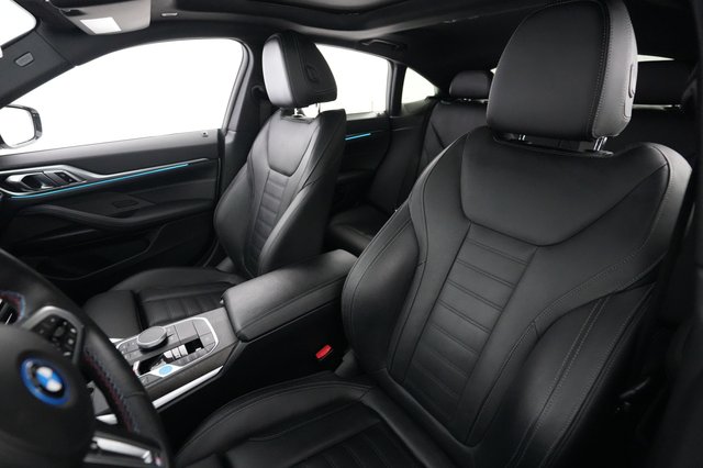 2024 BMW i4 — photo 3 of 20
