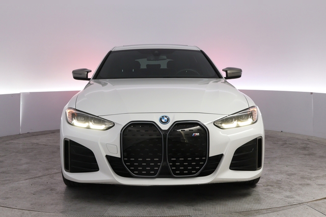 2024 BMW i4