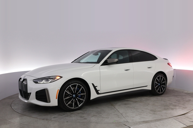2024 BMW i4