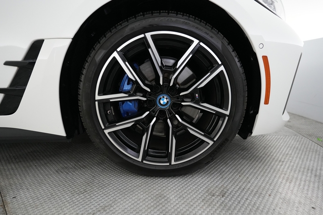 2024 BMW i4