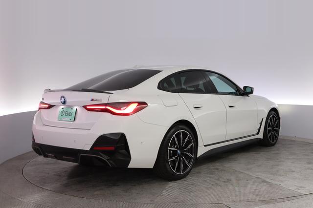 2024 BMW i4