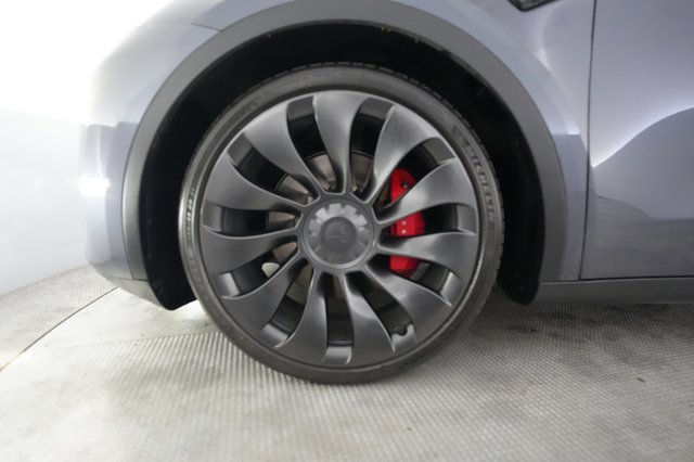 2023 Tesla Model Y — photo 15 of 23