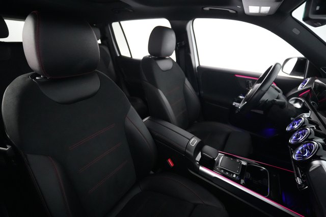 2023 Mercedes-Benz EQB — photo 18 of 22