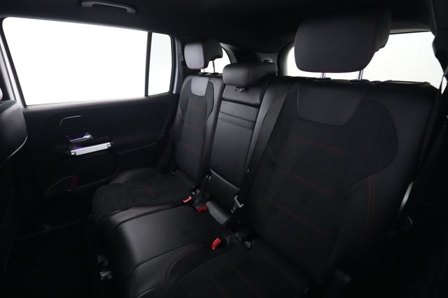2023 Mercedes-Benz EQB — photo 19 of 22