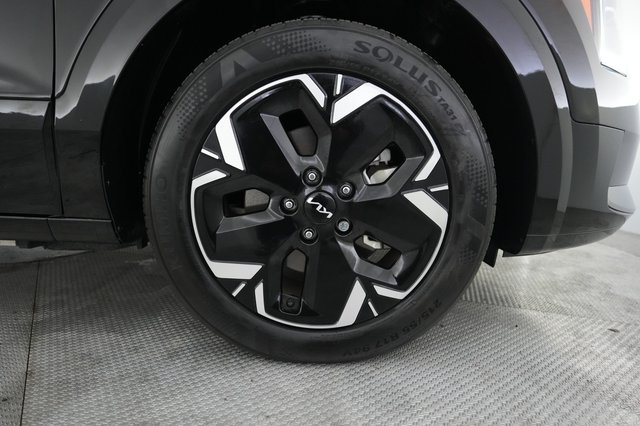 2024 Kia Niro EV — photo 16 of 26