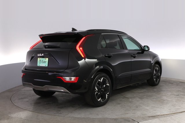 2024 Kia Niro EV — photo 2 of 26