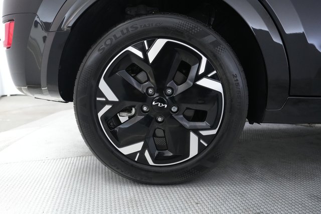 2024 Kia Niro EV — photo 17 of 26