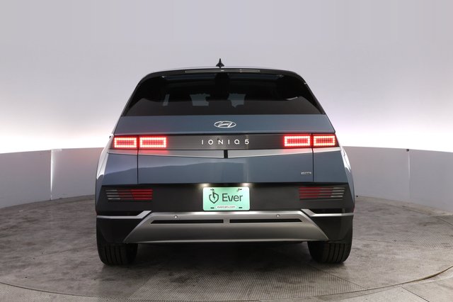 2023 Hyundai IONIQ 5 — photo 12 of 24