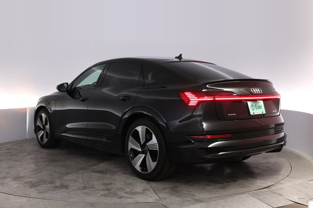 2021 Audi e-tron Sportback — photo 13 of 31