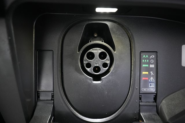 2021 Audi e-tron Sportback — photo 21 of 31