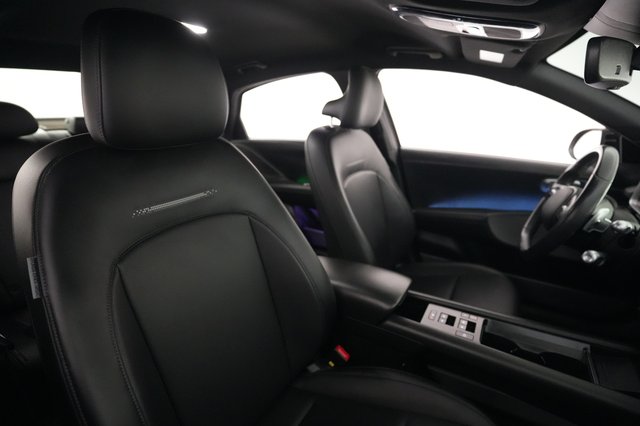 2023 Hyundai IONIQ 6 — photo 18 of 25