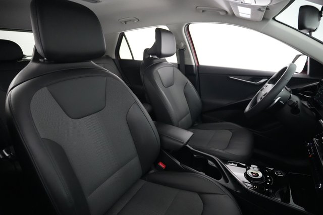 2023 Kia Niro EV — photo 18 of 28