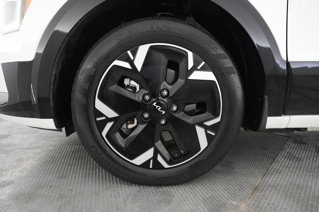 2023 Kia Niro EV — photo 15 of 29