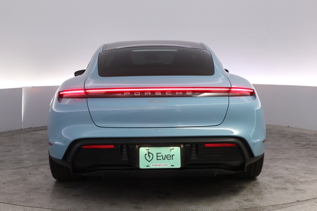 2023 Porsche Taycan