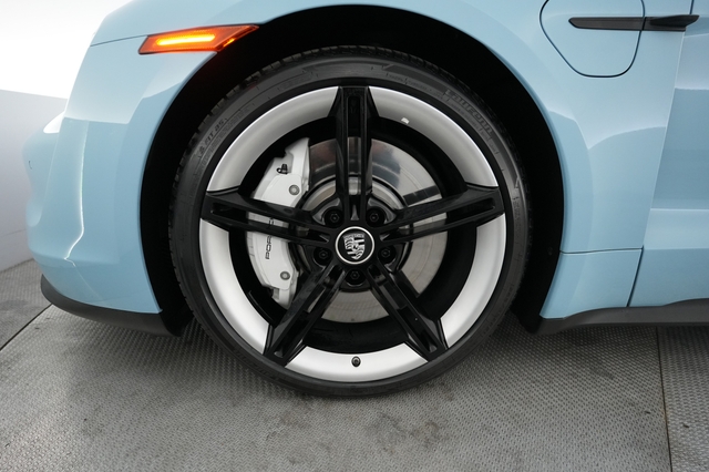 2023 Porsche Taycan