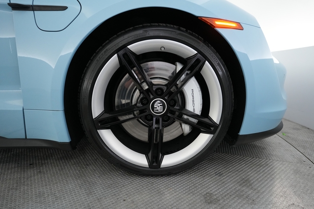 2023 Porsche Taycan