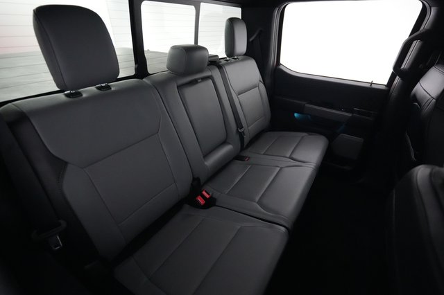 2023 Ford F-150 Lightning — photo 4 of 15