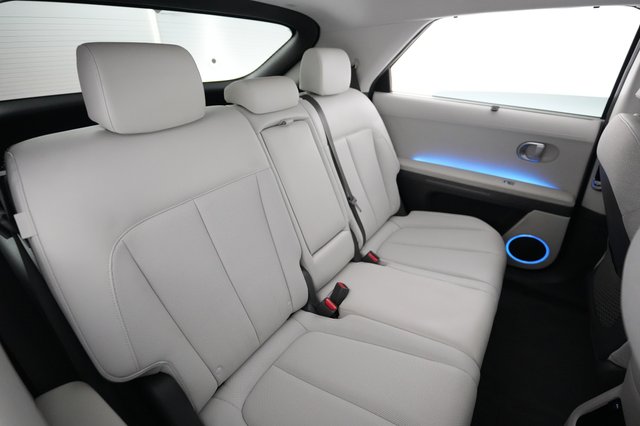 2024 Hyundai IONIQ 5 — photo 4 of 24