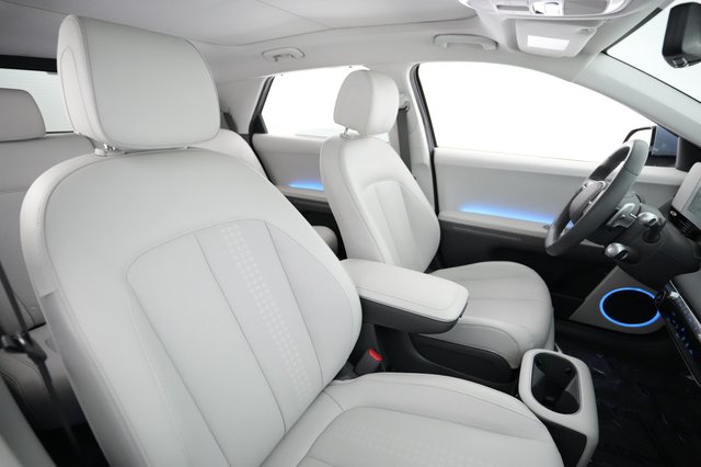 2024 Hyundai IONIQ 5 — photo 18 of 24
