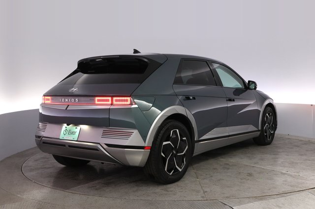 2024 Hyundai IONIQ 5 — photo 2 of 28