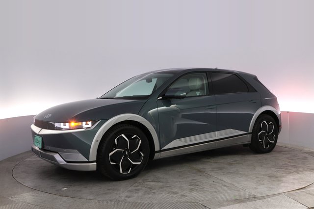 2024 Hyundai IONIQ 5 — photo 14 of 28