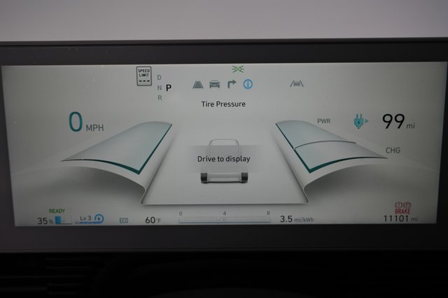 2024 Hyundai IONIQ 5 — photo 5 of 28