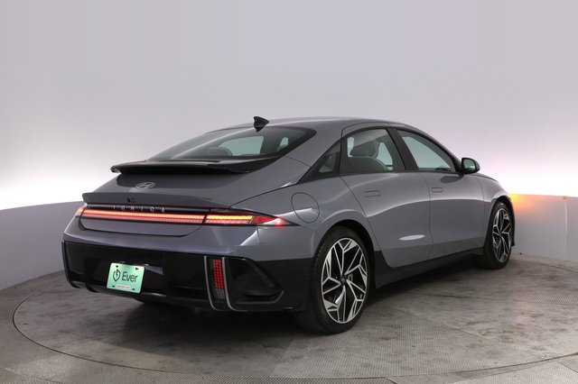 2024 Hyundai IONIQ 6 — photo 2 of 23