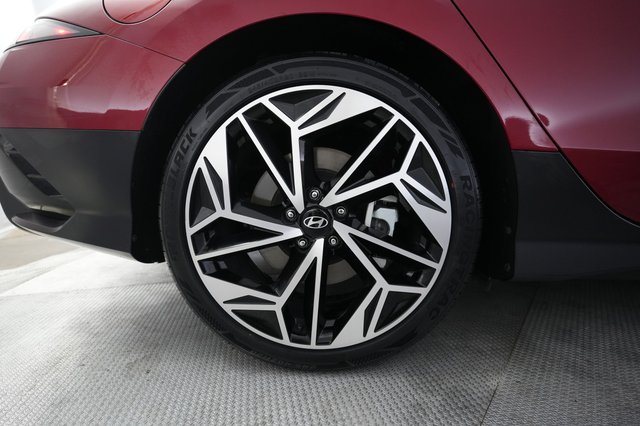 2024 Hyundai IONIQ 6 — photo 16 of 23