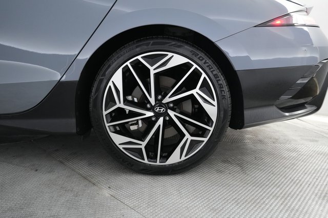 2024 Hyundai IONIQ 6 — photo 7 of 28