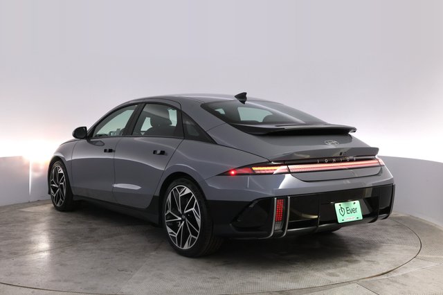 2024 Hyundai IONIQ 6 — photo 13 of 28