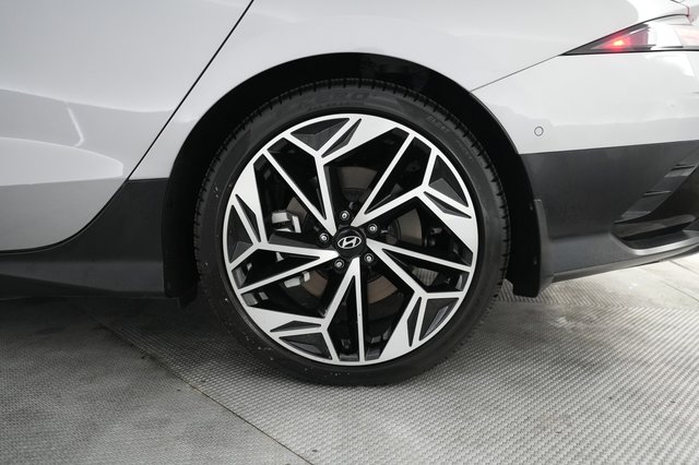 2024 Hyundai IONIQ 6 — photo 7 of 21