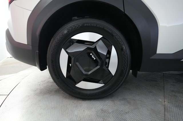 2024 Kia EV9 — photo 17 of 26