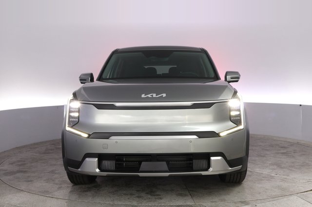 2024 Kia EV9 — photo 9 of 26