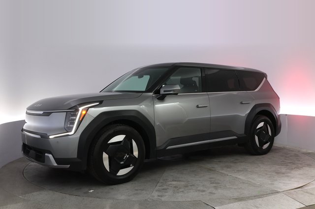 2024 Kia EV9 — photo 14 of 26