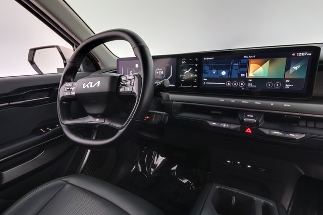 2024 Kia EV9 — photo 20 of 29
