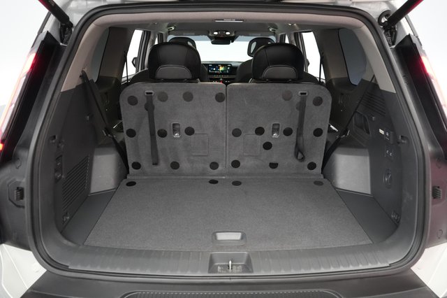 2024 Kia EV9 — photo 6 of 29