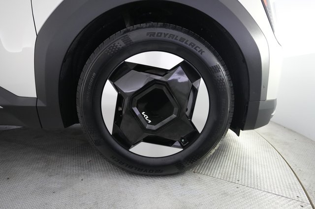 2024 Kia EV9 — photo 7 of 29