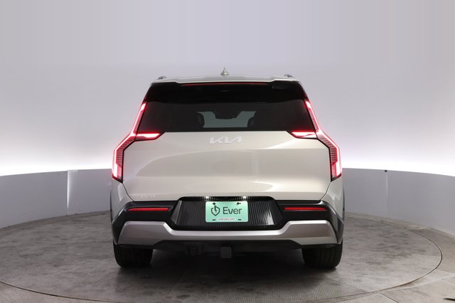 2024 Kia EV9 — photo 12 of 23