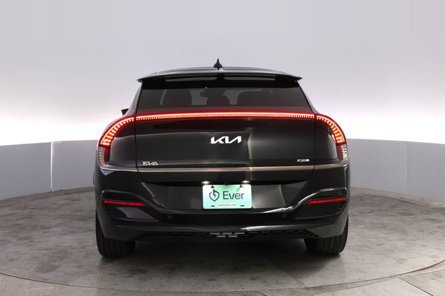 2024 Kia EV6 — photo 12 of 28