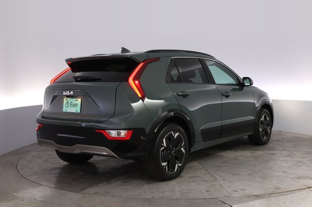 2024 Kia Niro EV — photo 2 of 23