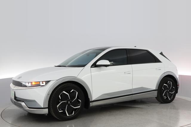 2023 Hyundai IONIQ 5 — photo 8 of 20