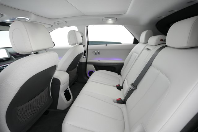 2023 Hyundai IONIQ 5 — photo 13 of 20