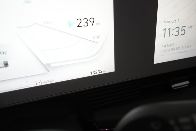 2023 Hyundai IONIQ 5 — photo 17 of 20