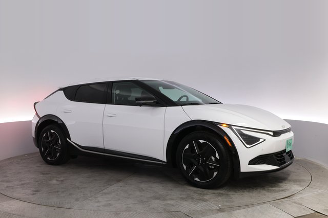 2025 Kia EV6 — photo 11 of 24